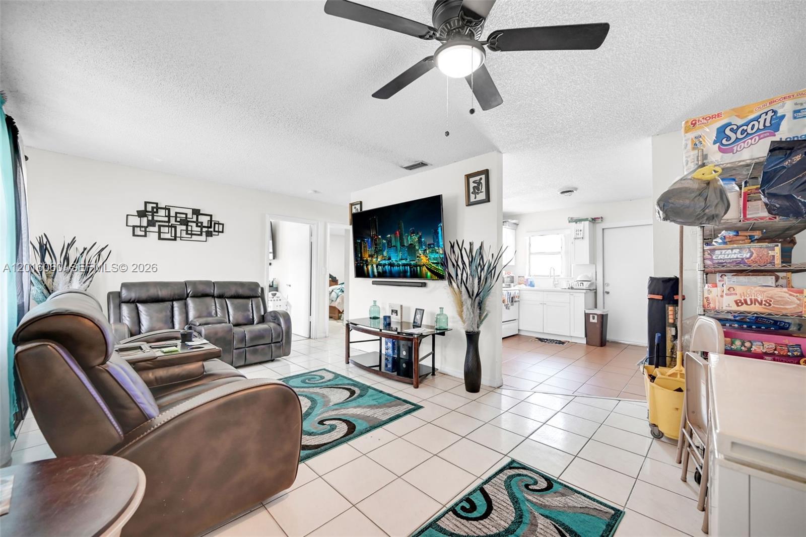 See details / 1969 sq. ft. $ 2026-05-09 0 Photo