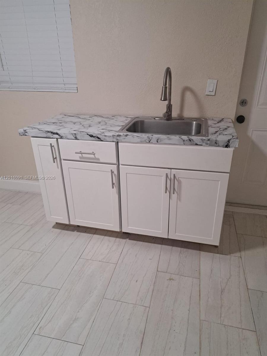 Ver detalles 311 3 / 2 1267 sq. ft. $ 2026-06-04 0 foto