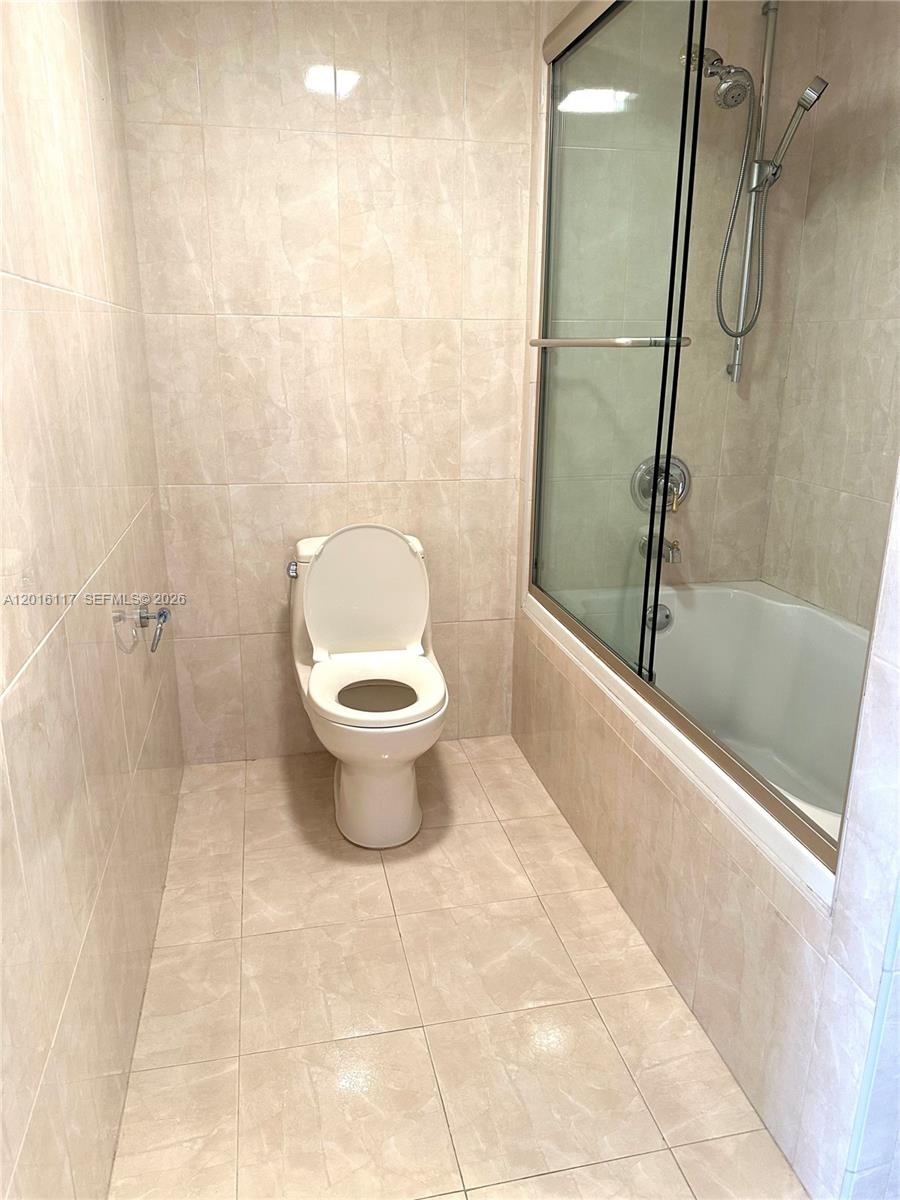 See details 2411 2 / 2 1507 sq. ft. $ 2026-05-09 0 Photo