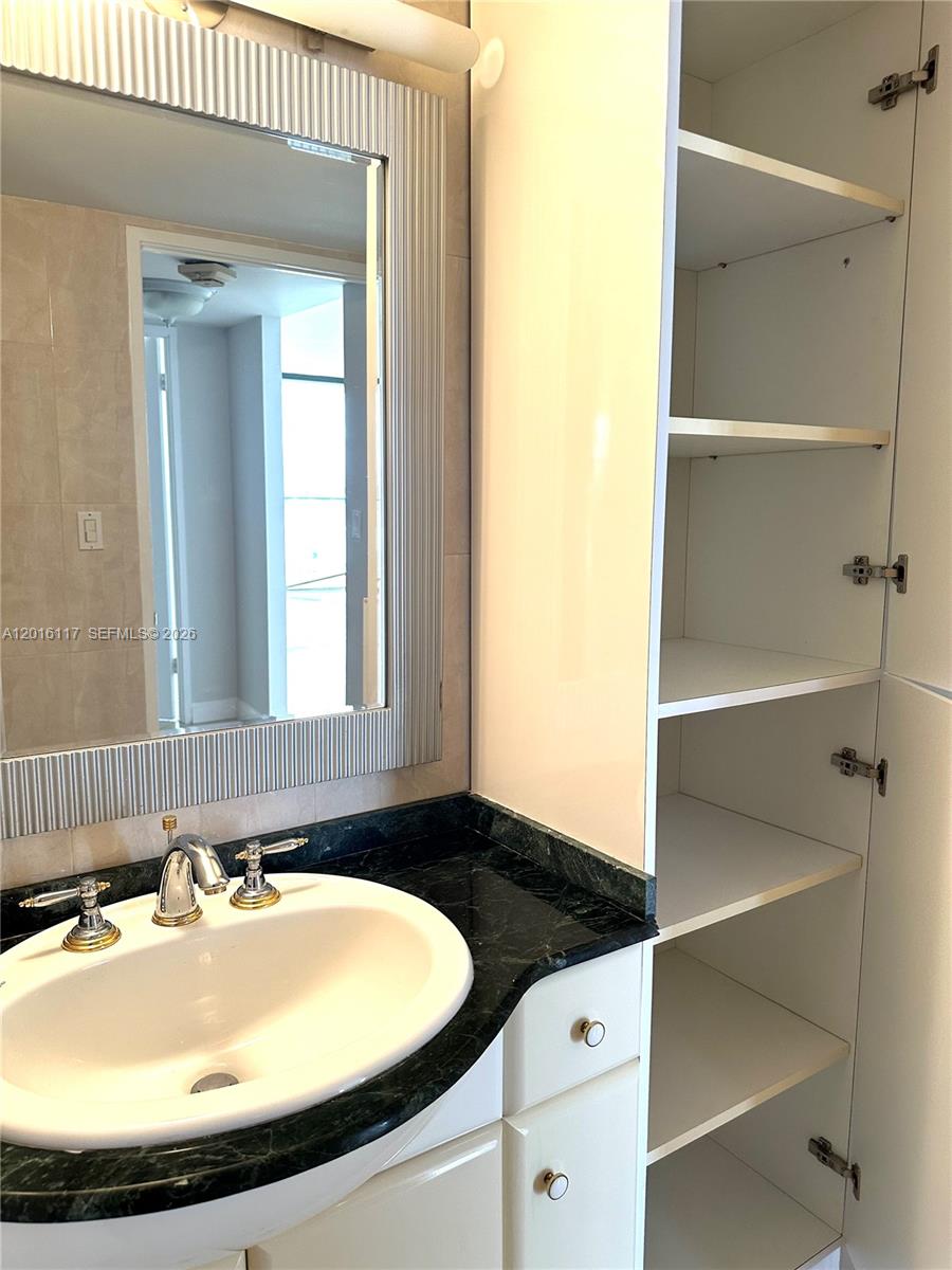 See details 2411 2 / 2 1507 sq. ft. $ 2026-05-09 0 Photo