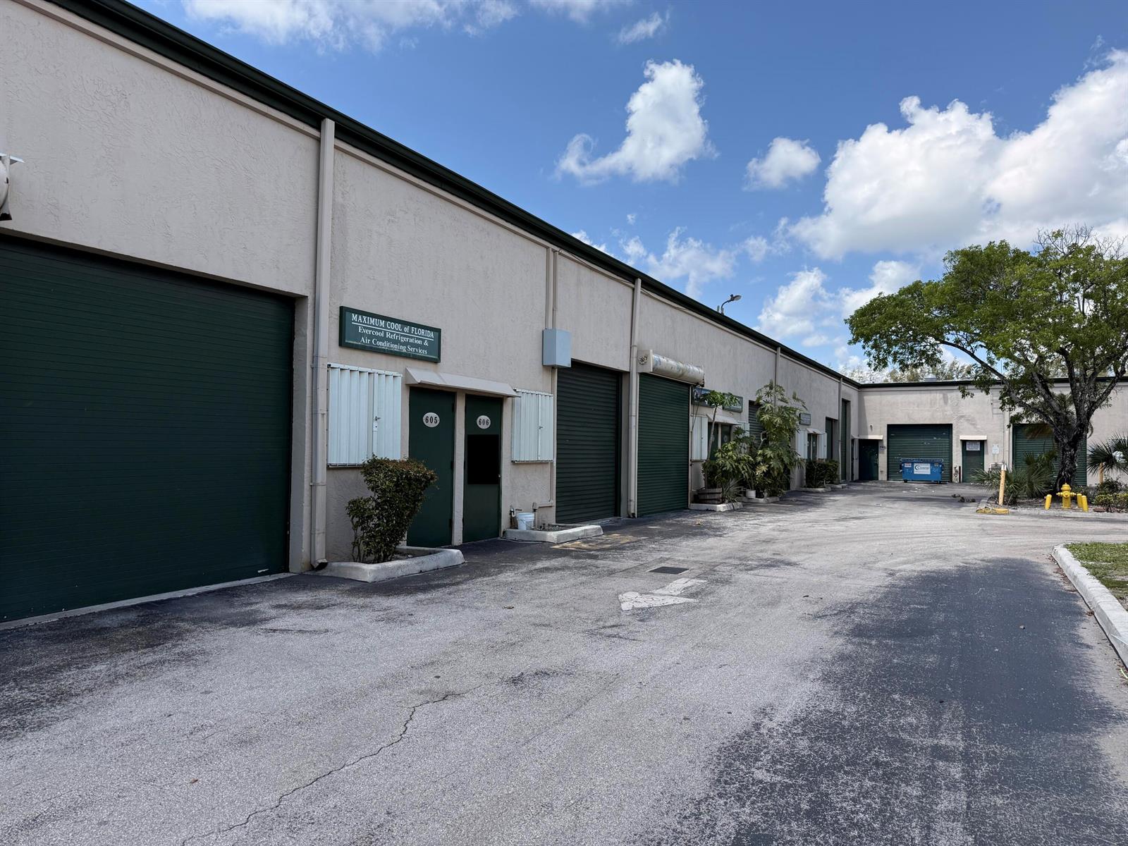 606  / 0  sq. ft. $ 2026-06-13 0 Photo