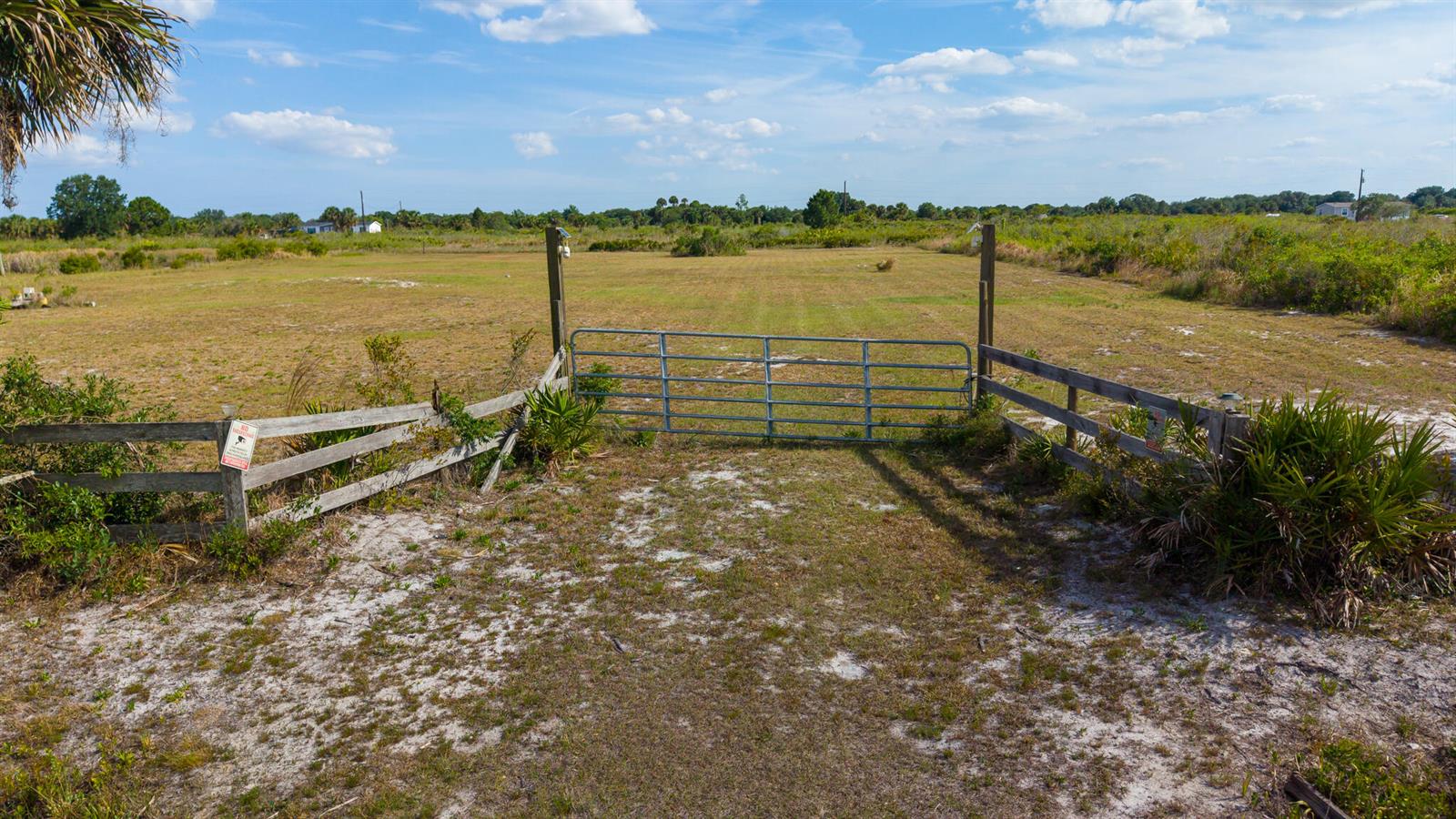   / 0  sq. ft. $ 2026-06-15 0 foto
