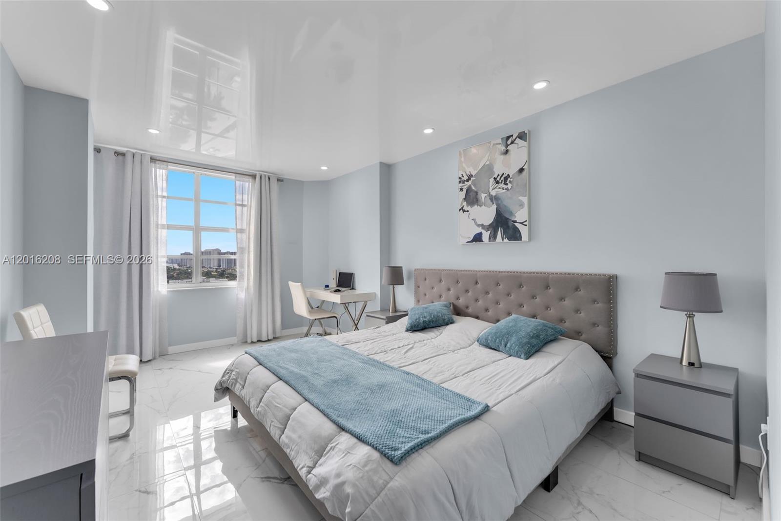 See details 15Q 3 / 3 1740 sq. ft. $ 2026-05-10 0 Photo