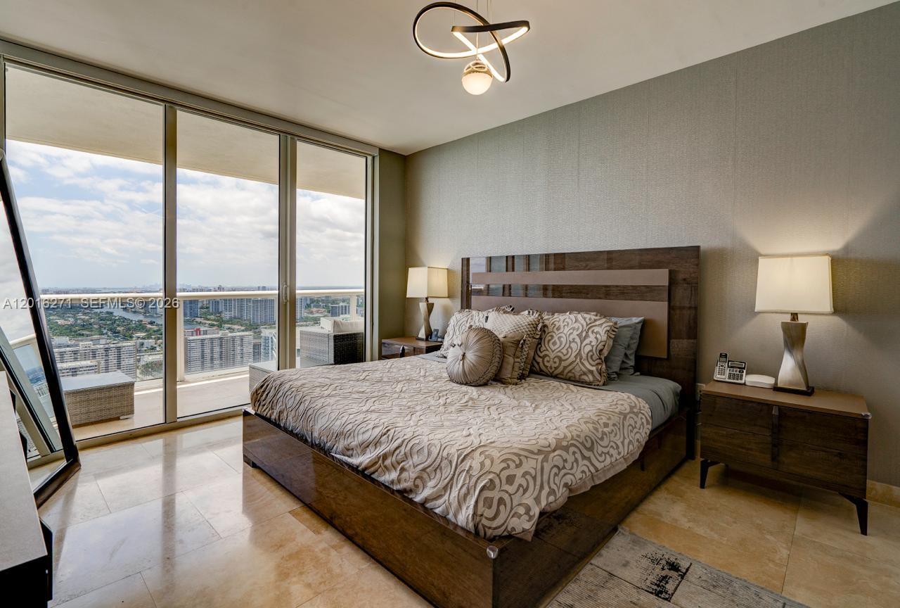 See details 4903 3 / 3 1733 sq. ft. $ 2026-05-10 0 Photo