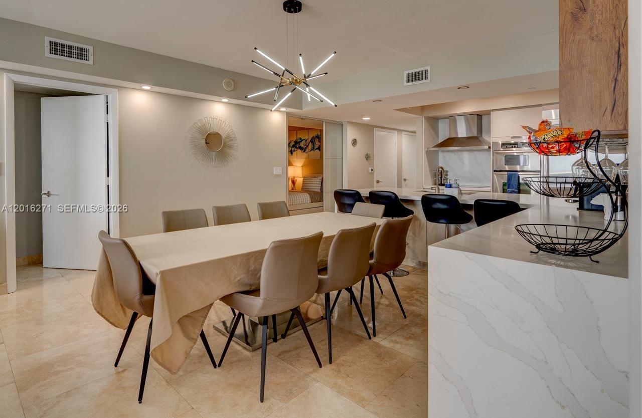 See details 4903 3 / 3 1733 sq. ft. $ 2026-05-10 0 Photo