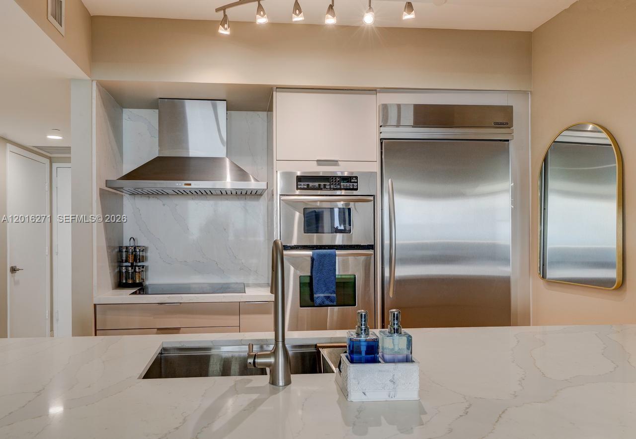 See details 4903 3 / 3 1733 sq. ft. $ 2026-05-10 0 Photo