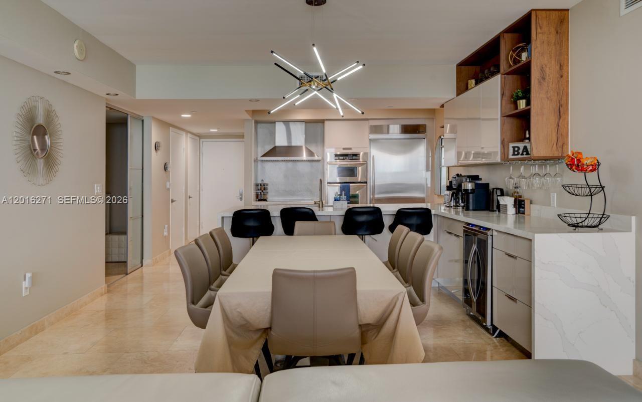 See details 4903 3 / 3 1733 sq. ft. $ 2026-05-10 0 Photo