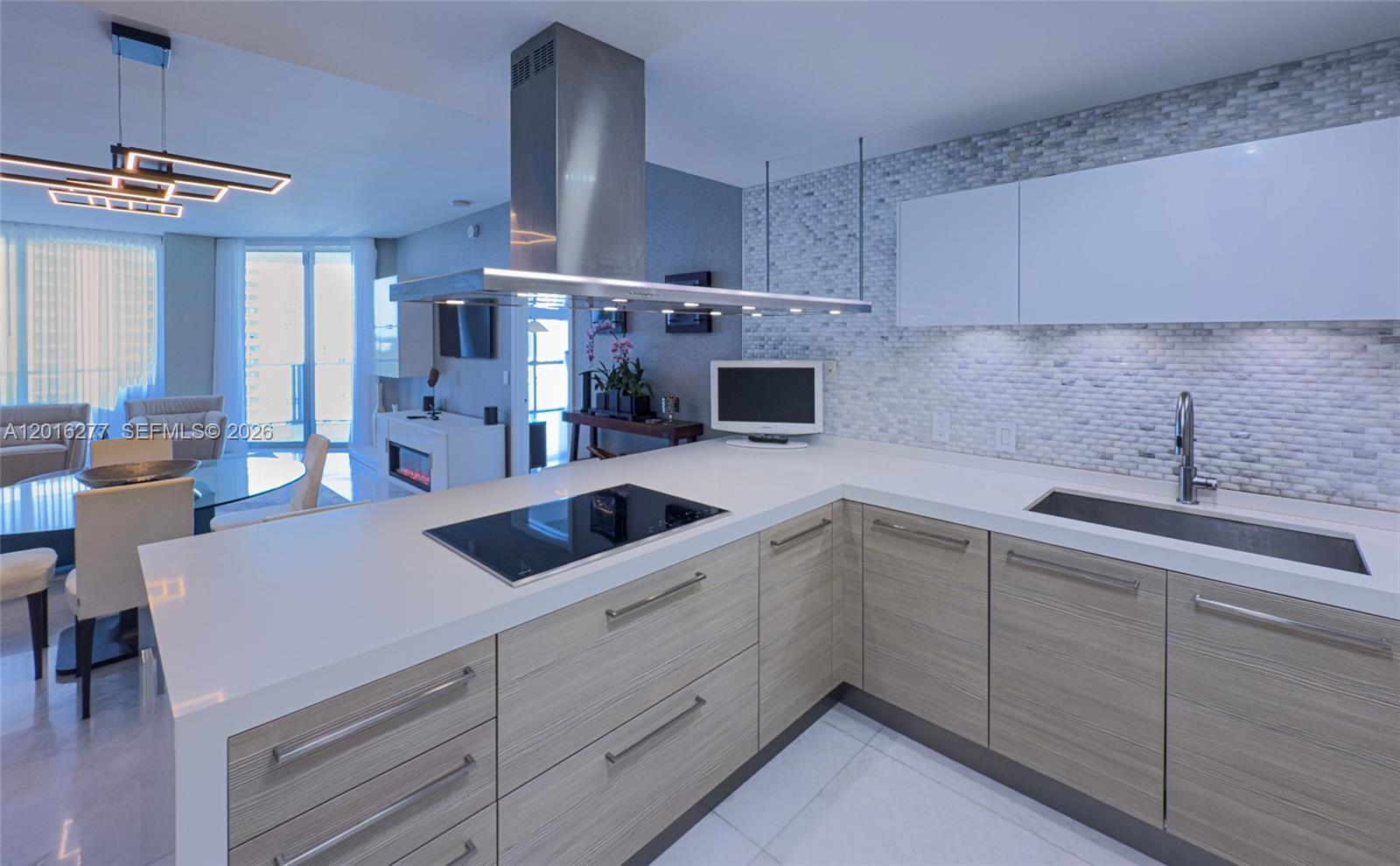 Photo of 17111 Biscayne Blvd #1705, North Miami Beach, Florida, 33160 -