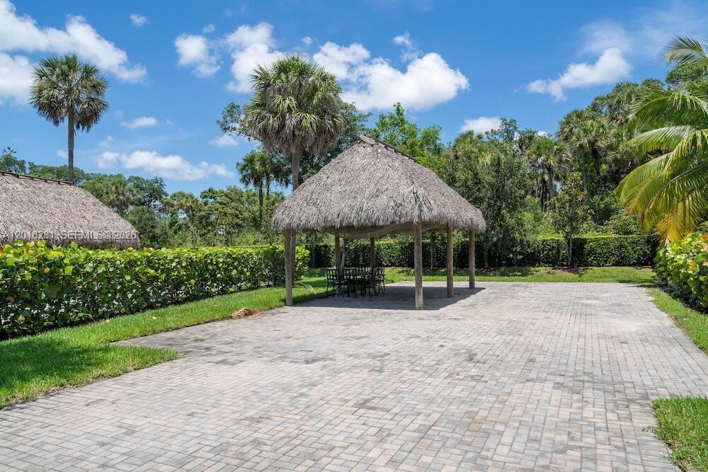 See details / sq. ft. $ 2026-05-10 0 Photo