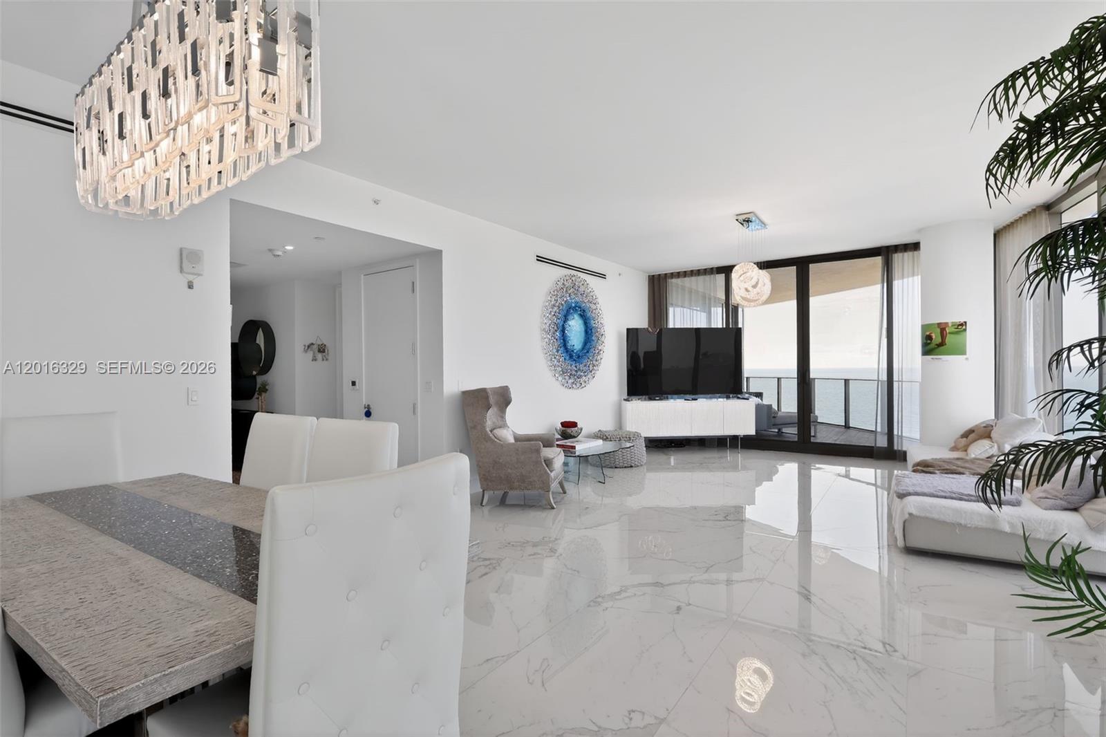 805 4 / 6 3204 sq. ft. $ 2026-05-11 0 Photo