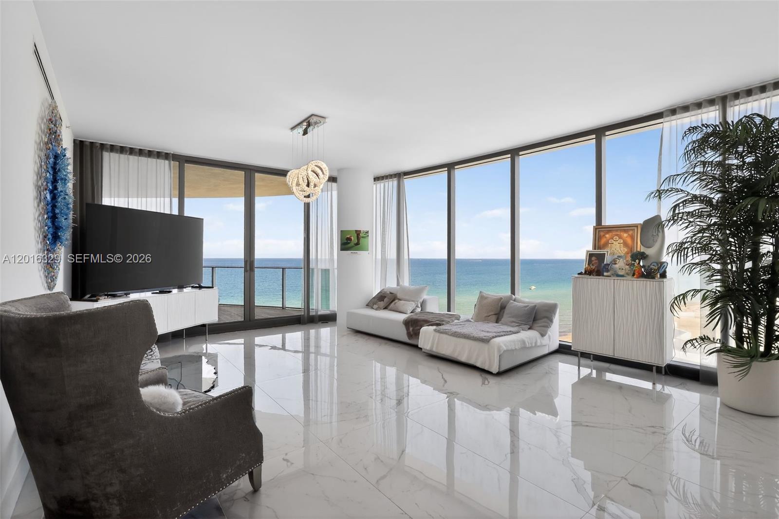 805 4 / 6 3204 sq. ft. $ 2026-05-11 0 Photo
