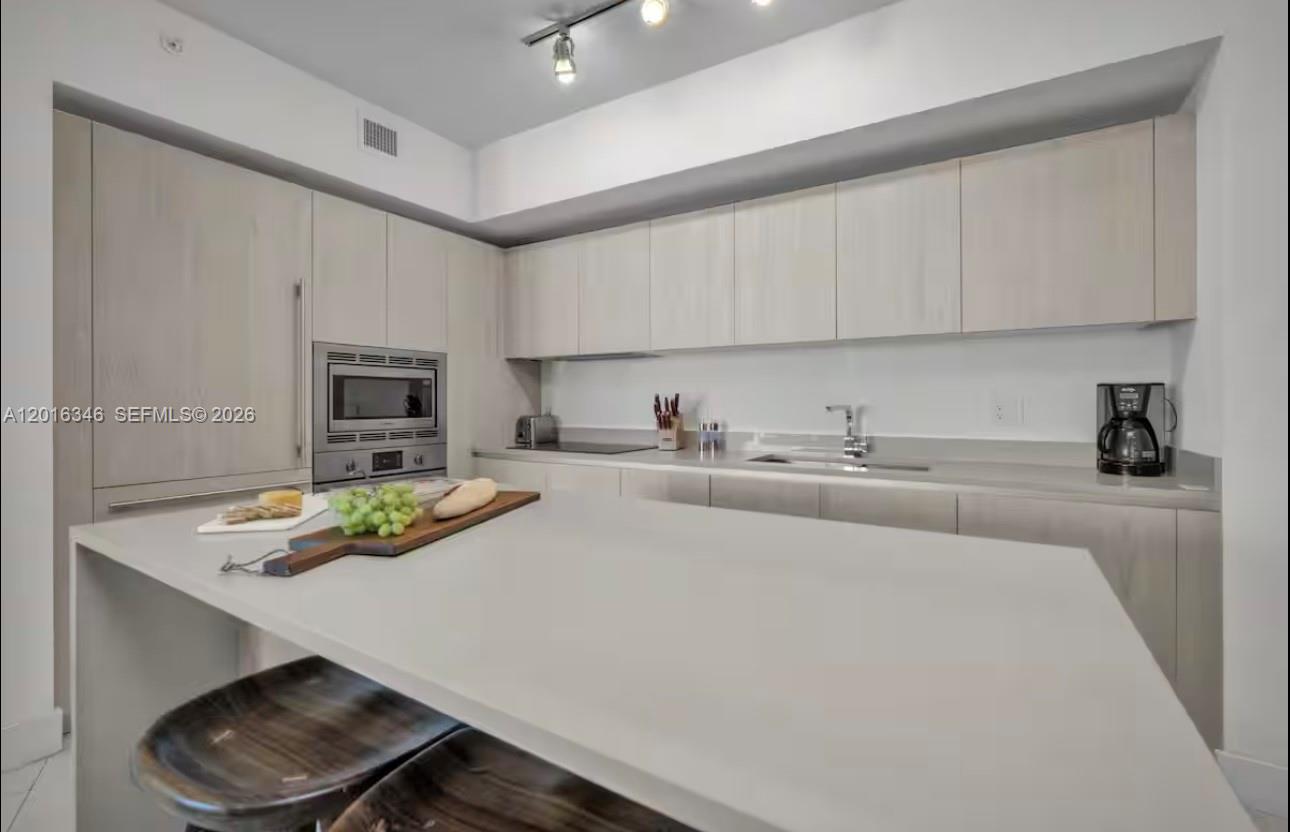 1610 1 / 1 850 sq. ft. $ 2026-05-11 0 foto