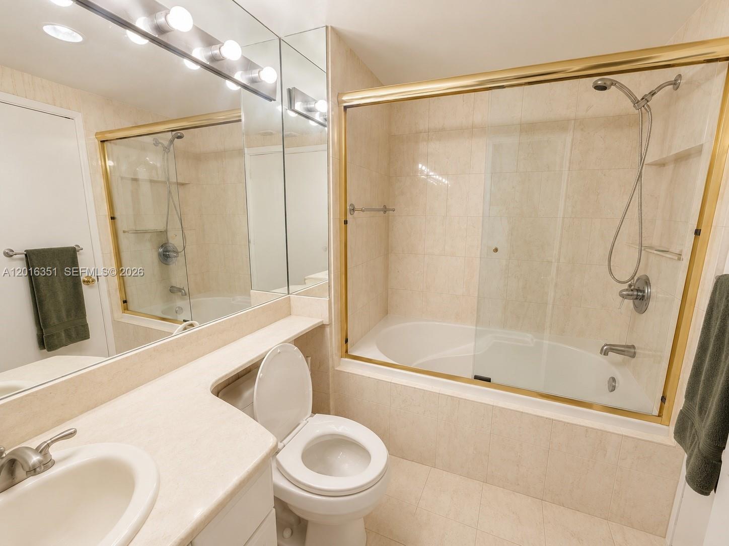 See details 2710 2 / 2 1750 sq. ft. $ 2026-05-11 0 Photo