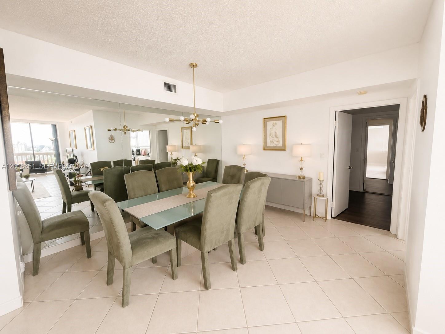 See details 2710 2 / 2 1750 sq. ft. $ 2026-05-11 0 Photo