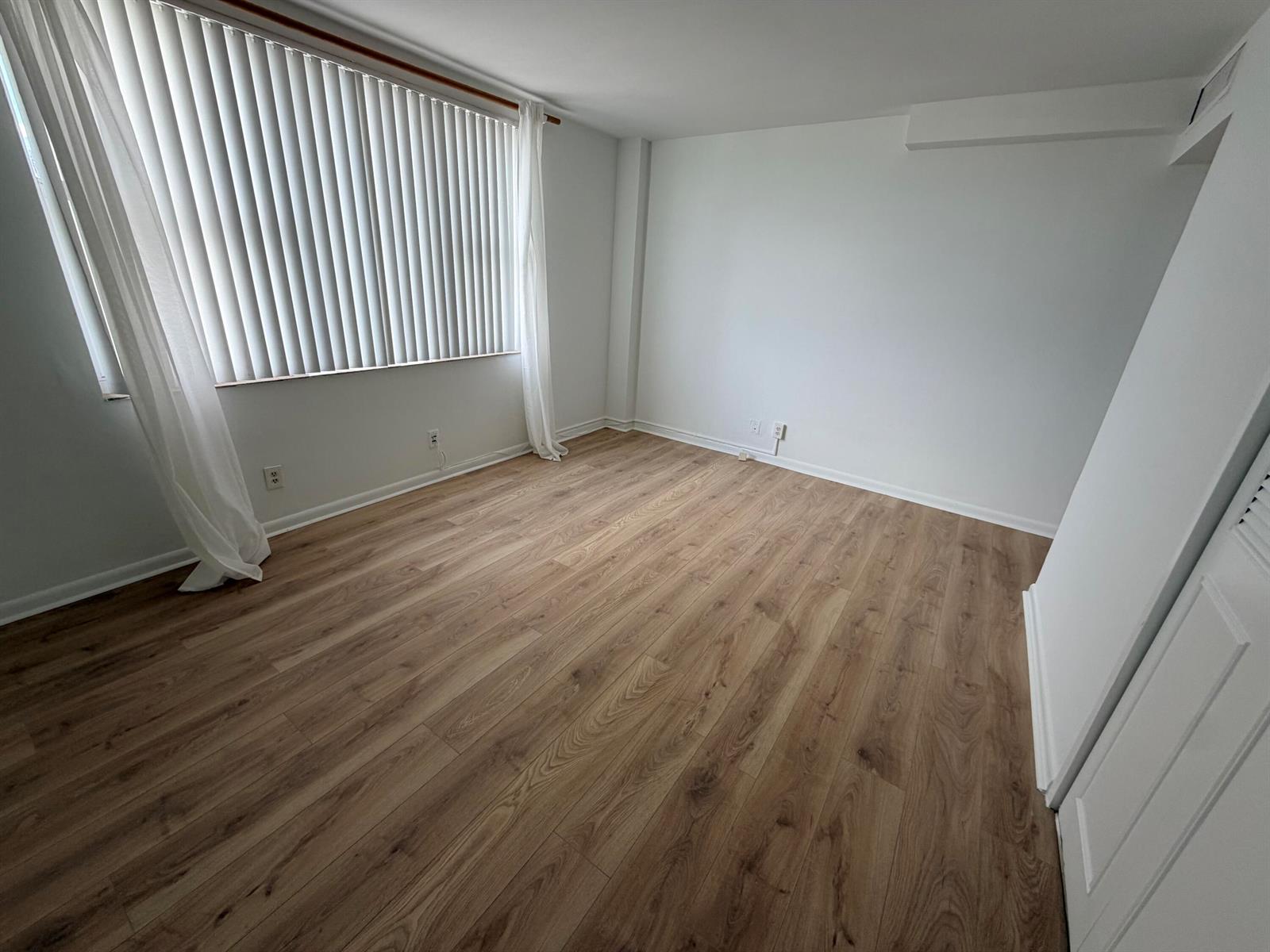 Photo of 9195 Collins #913, Surfside, Florida, 33154 - Bedroom