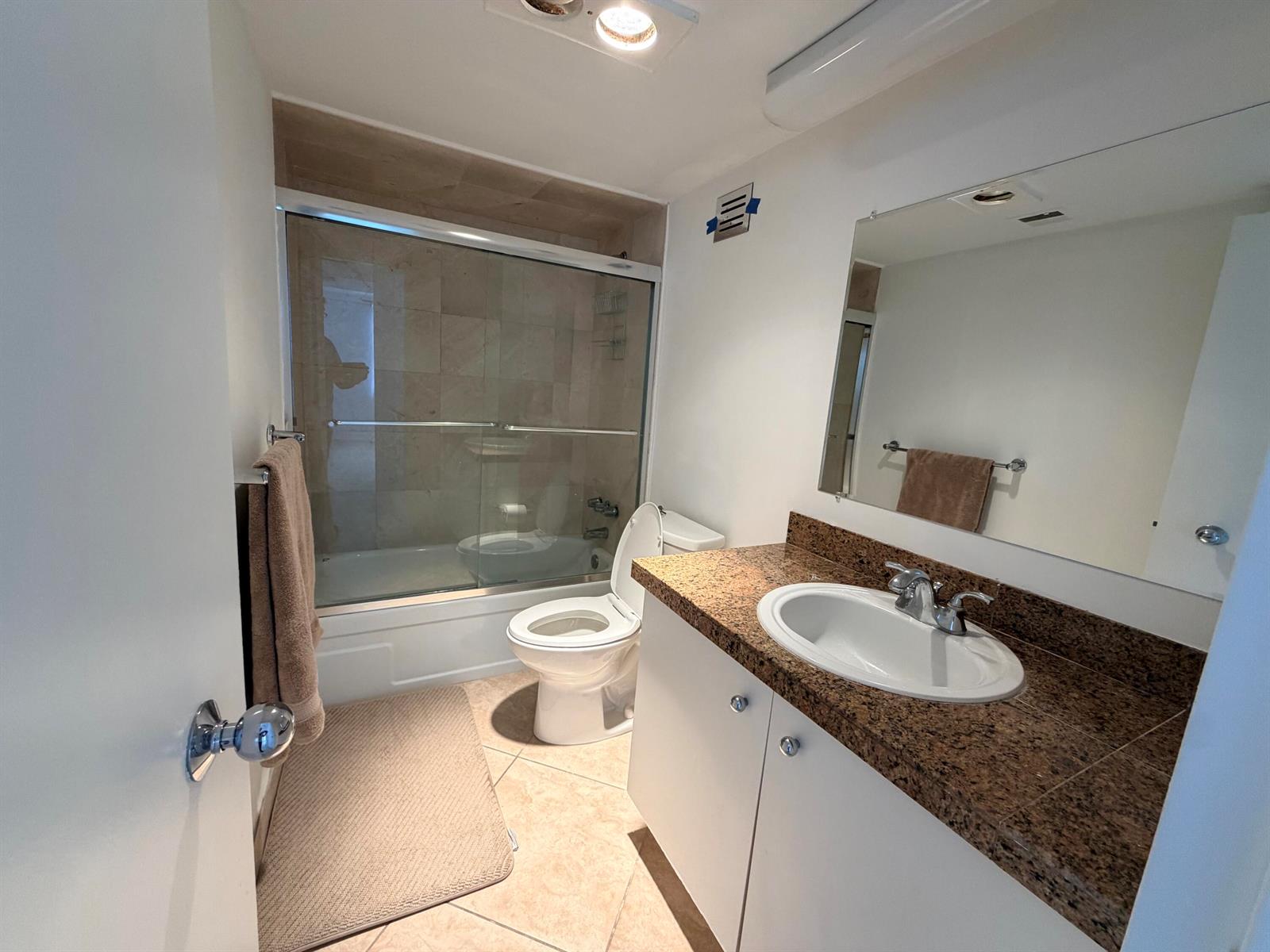 Photo of 9195 Collins #913, Surfside, Florida, 33154 - Bathroom