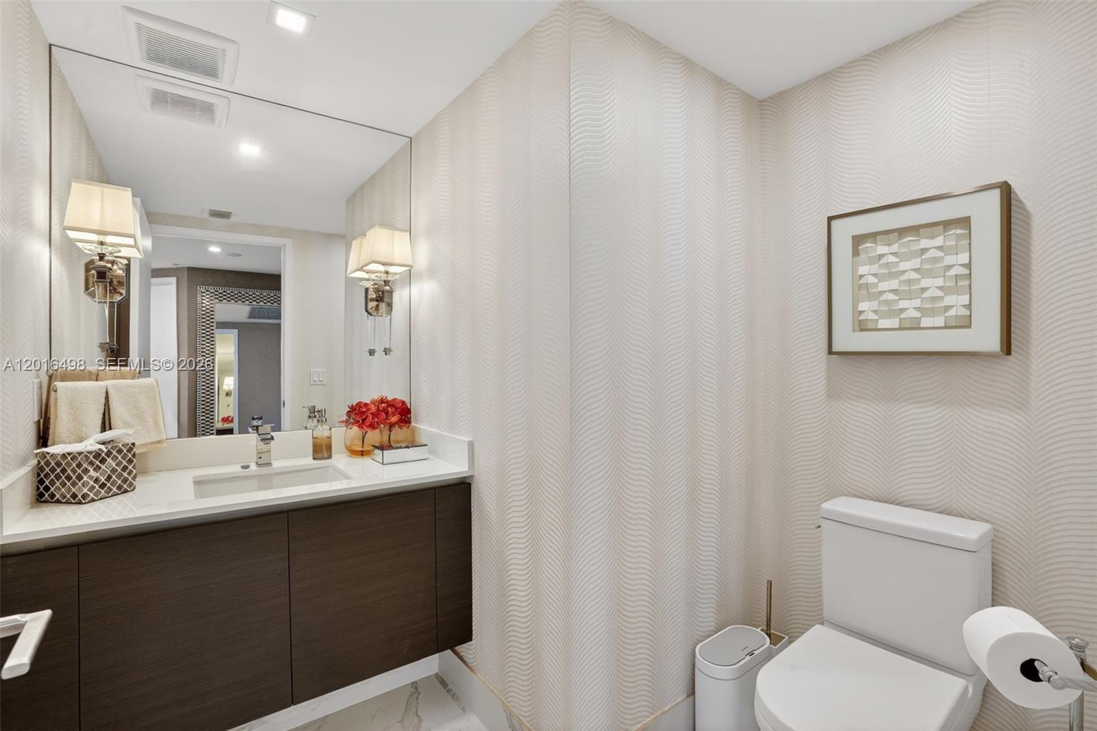 See details 5-2301 3 / 4 1892 sq. ft. $ 2026-05-26 0 Photo