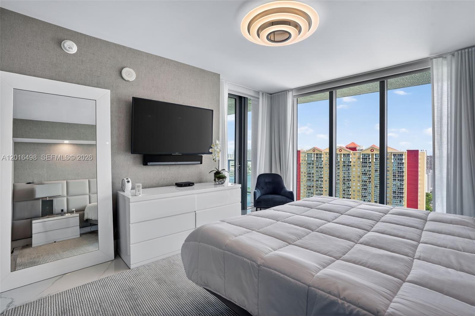 See details 5-2301 3 / 4 1892 sq. ft. $ 2026-05-26 0 Photo