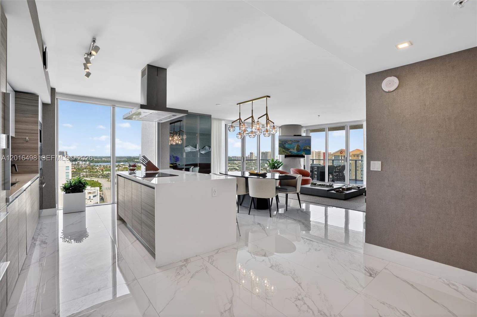 See details 5-2301 3 / 4 1892 sq. ft. $ 2026-05-26 0 Photo