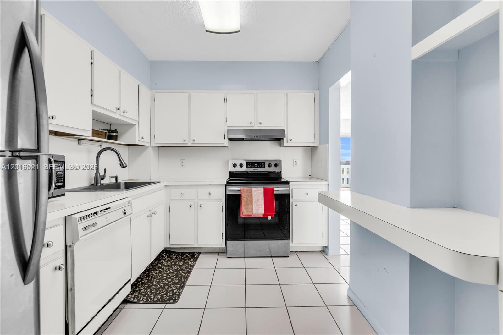 See details 812 2 / 2 1132 sq. ft. $ 2026-05-11 0 Photo