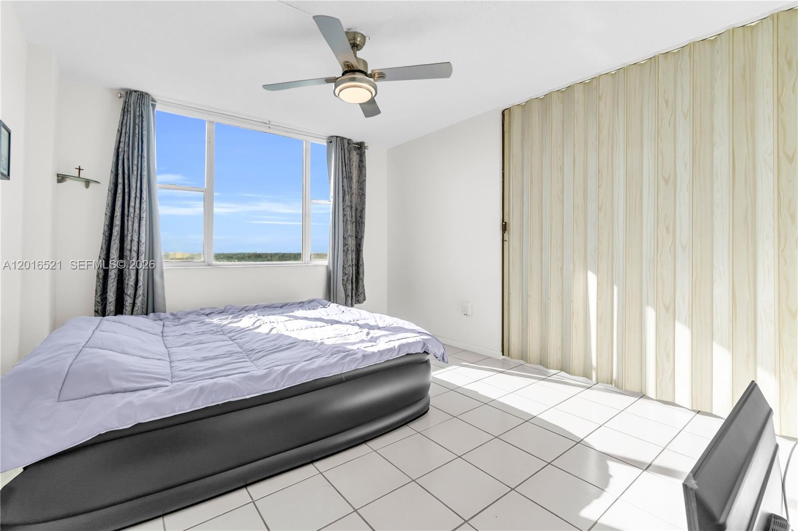 See details 812 2 / 2 1132 sq. ft. $ 2026-05-11 0 Photo