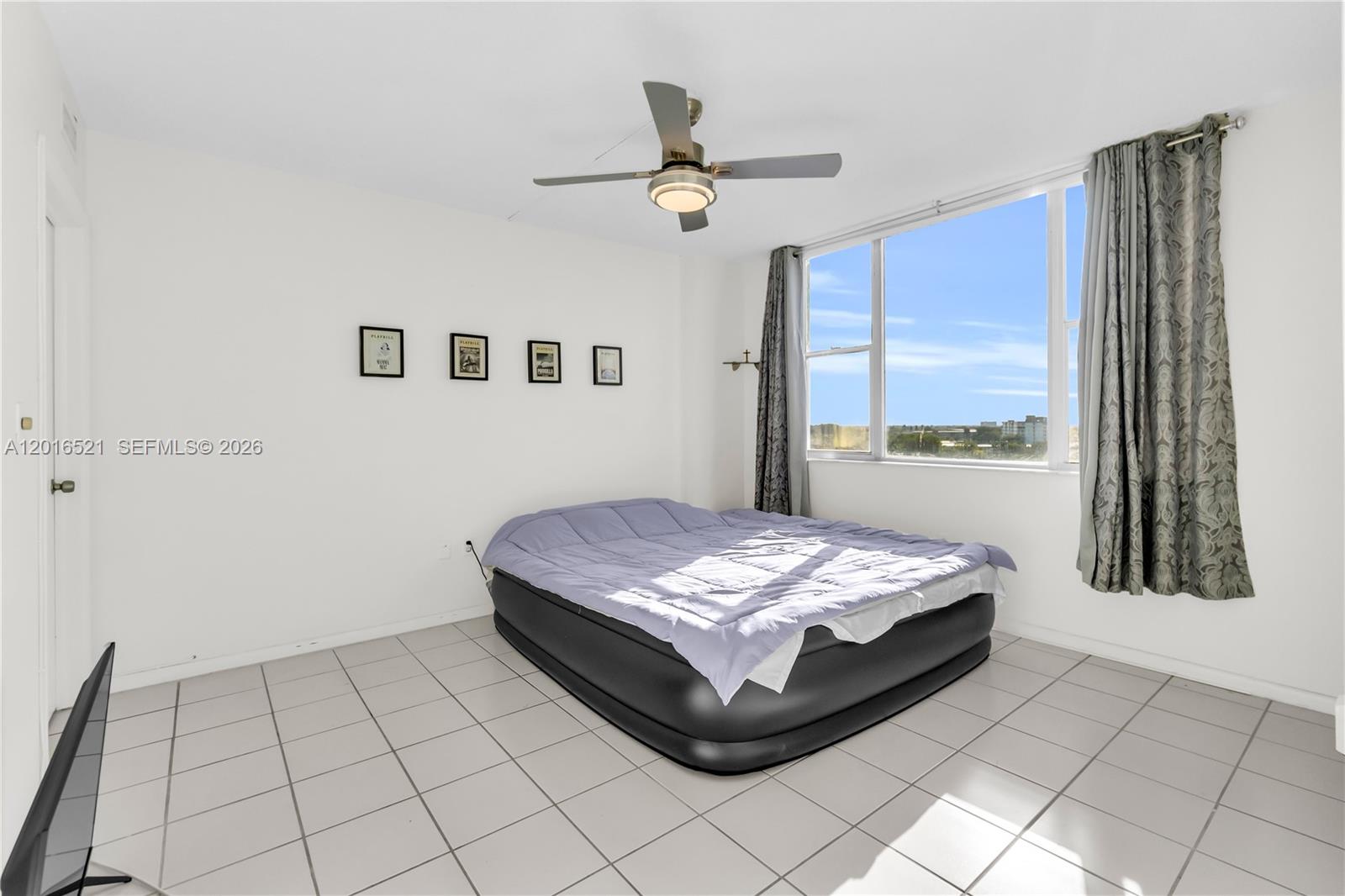 See details 812 2 / 2 1132 sq. ft. $ 2026-05-11 0 Photo