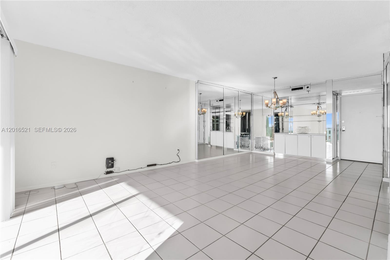See details 812 2 / 2 1132 sq. ft. $ 2026-05-11 0 Photo