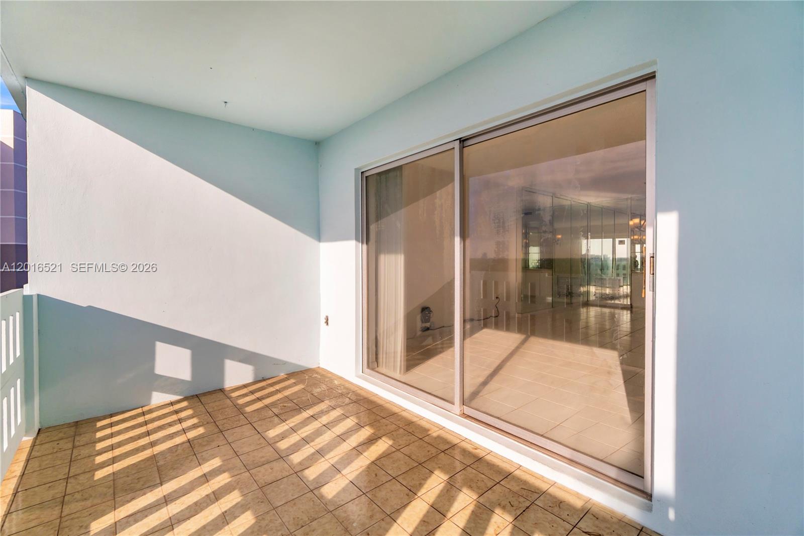 See details 812 2 / 2 1132 sq. ft. $ 2026-05-11 0 Photo