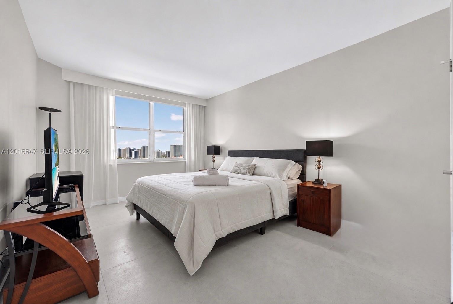 19L 1 / 2 870 sq. ft. $ 2026-05-24 0 Photo
