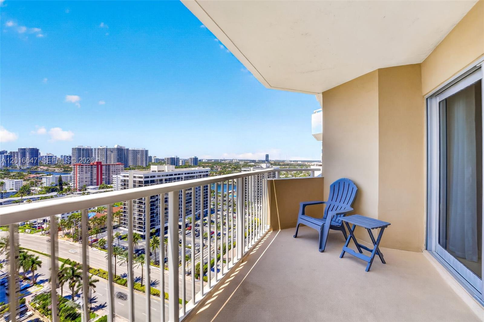 19L 1 / 2 870 sq. ft. $ 2026-05-24 0 Photo