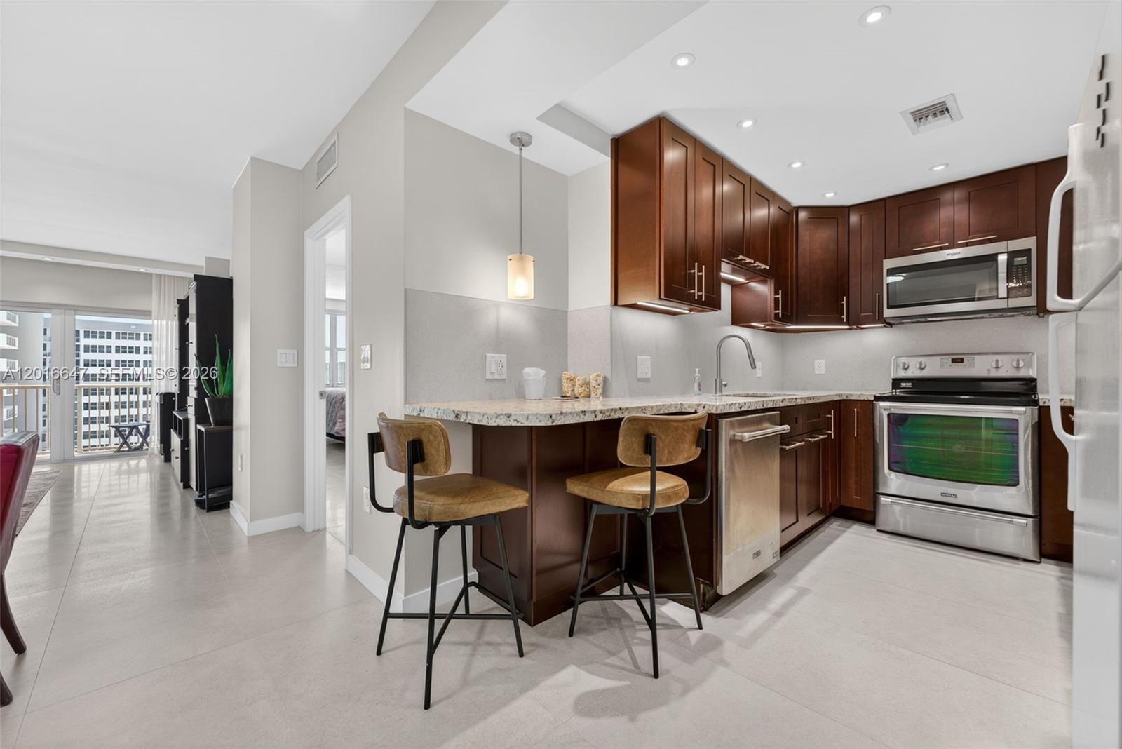 19L 1 / 2 870 sq. ft. $ 2026-05-24 0 Photo