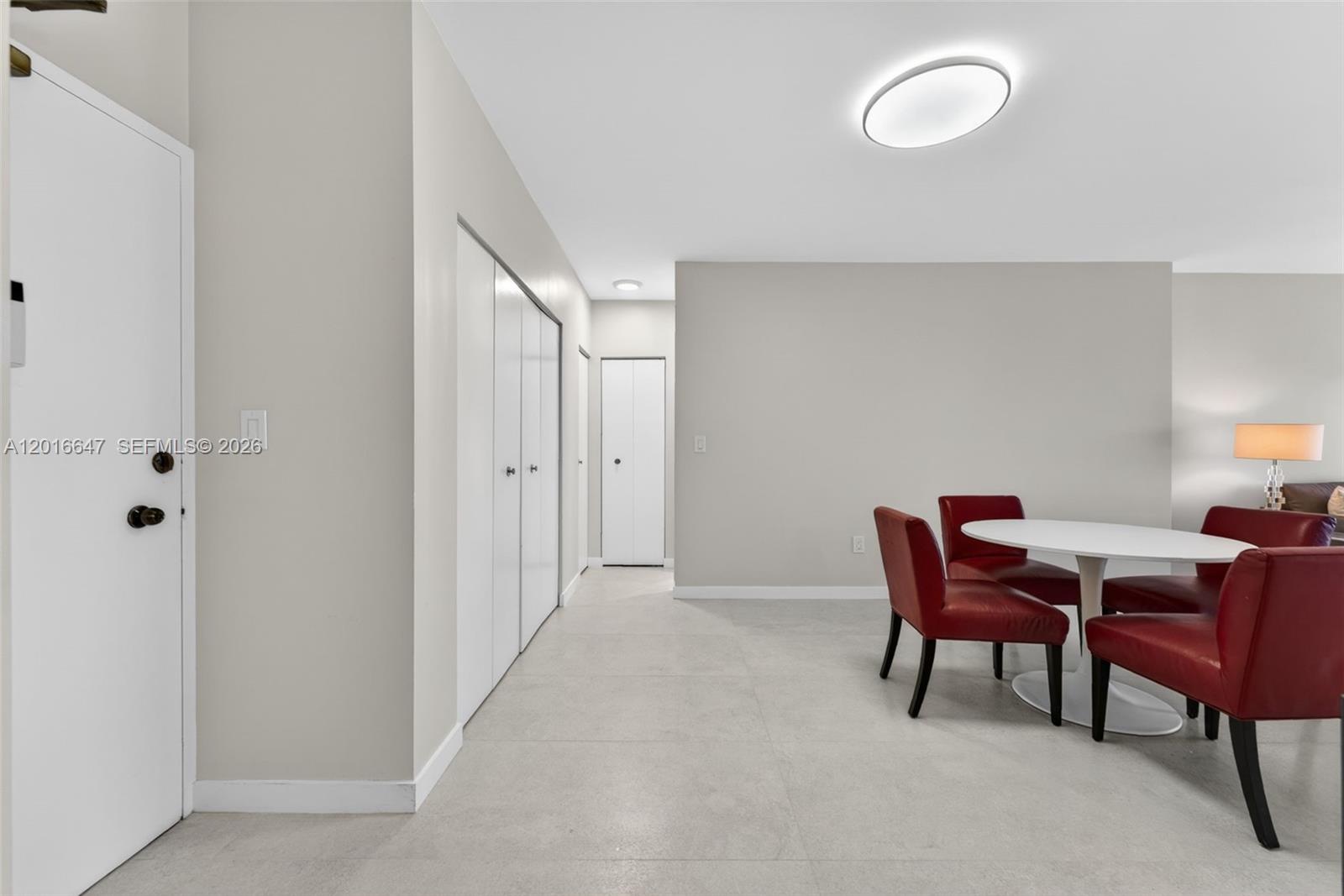 19L 1 / 2 870 sq. ft. $ 2026-05-24 0 Photo