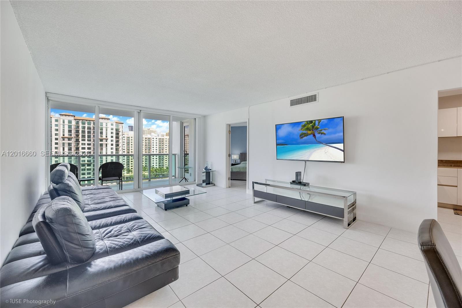 See details 1231 2 / 2 1357 sq. ft. $ 2026-05-11 0 Photo