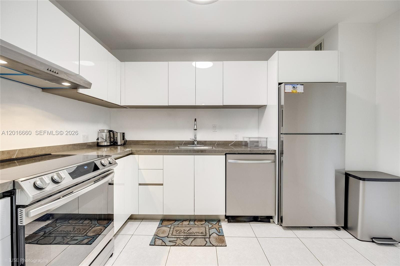 See details 1231 2 / 2 1357 sq. ft. $ 2026-05-11 0 Photo