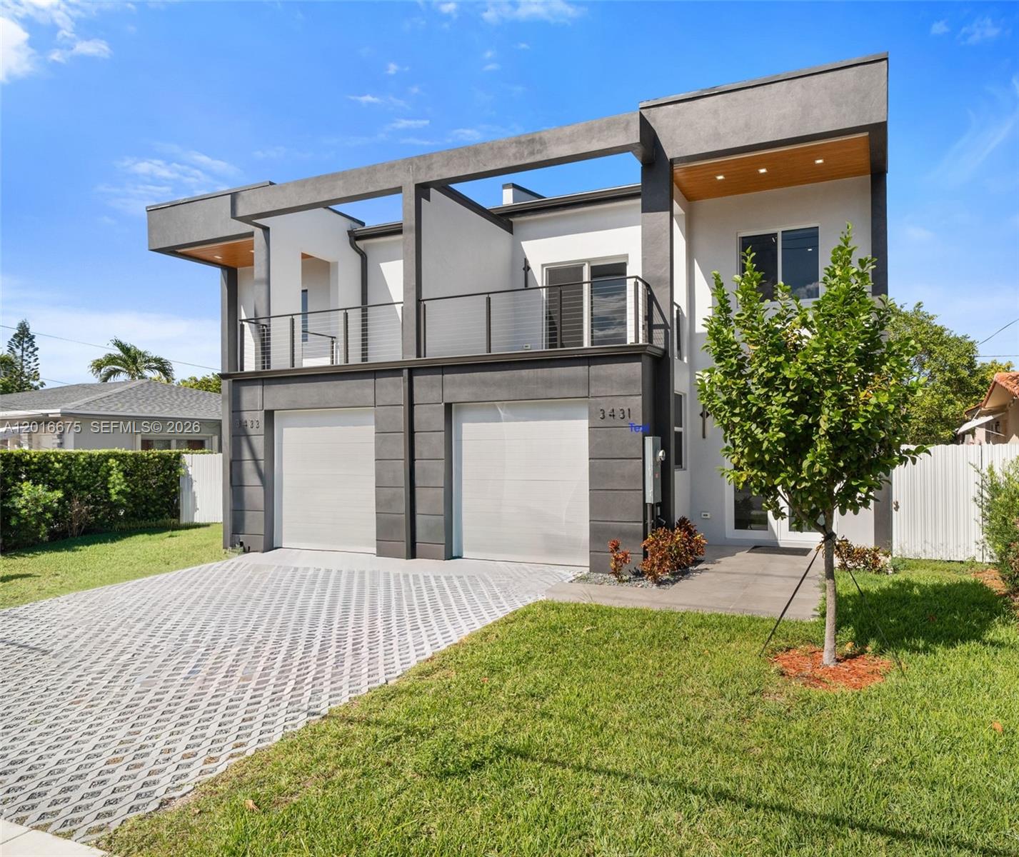 See details / 3704 sq. ft. $ 2026-05-11 0 Photo