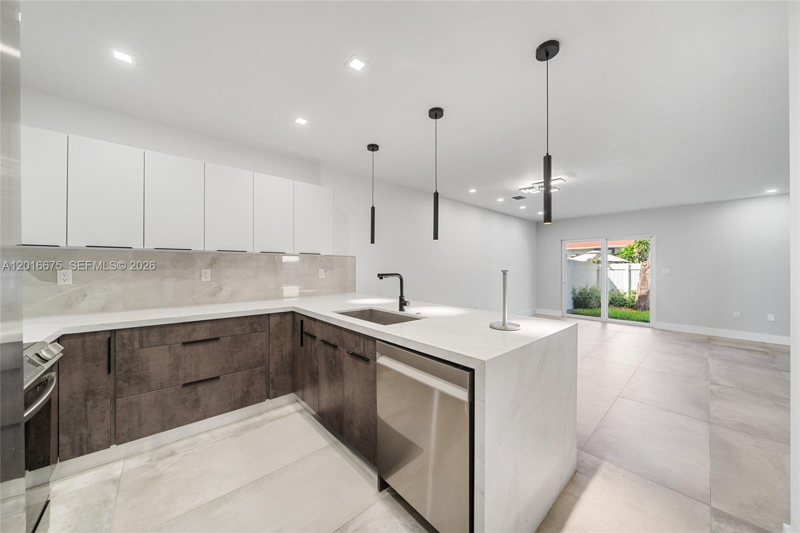 See details / 3704 sq. ft. $ 2026-05-11 0 Photo