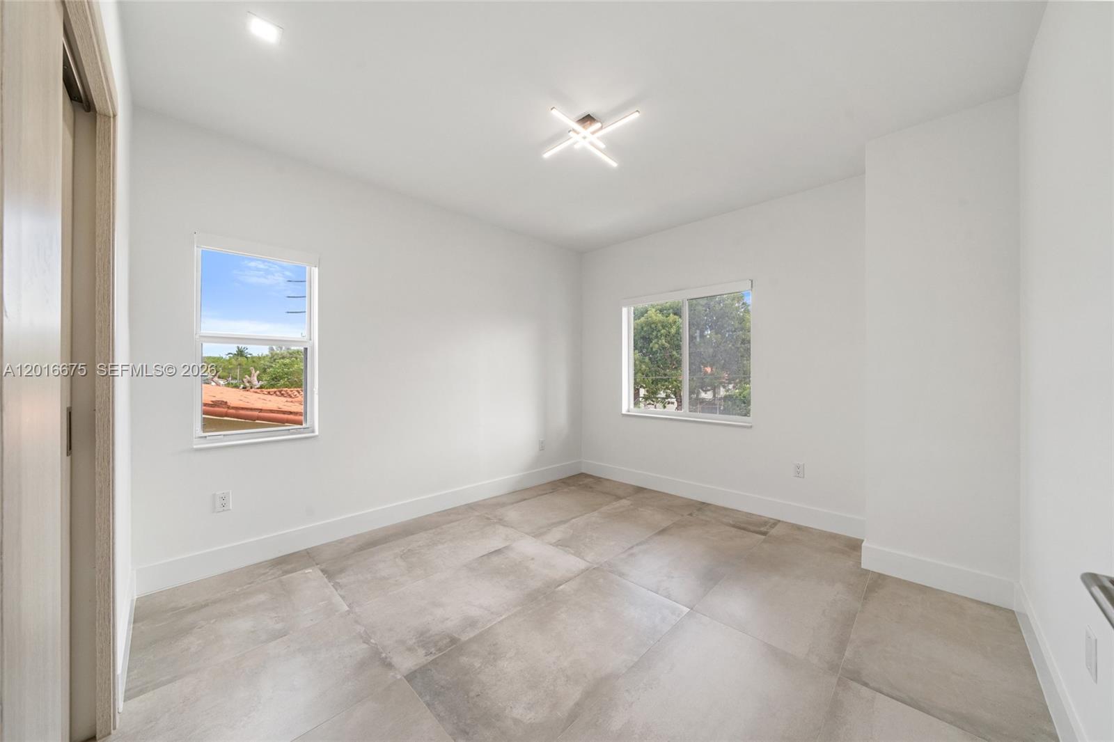 See details / 3704 sq. ft. $ 2026-05-11 0 Photo