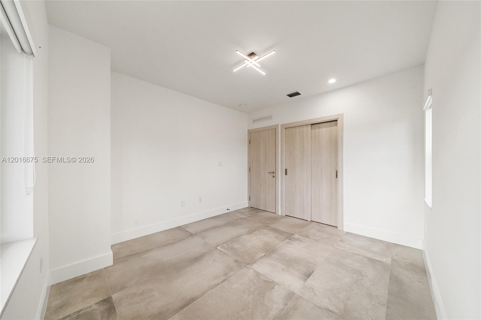 See details / 3704 sq. ft. $ 2026-05-11 0 Photo