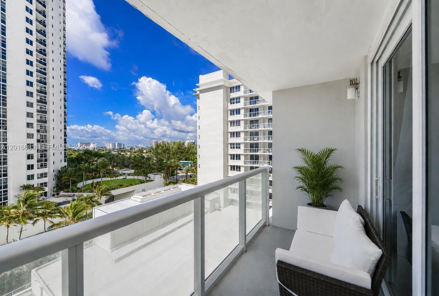 Photo of 19201 Collins Ave  #609, Sunny Isles Beach, Florida, 33160 - 
