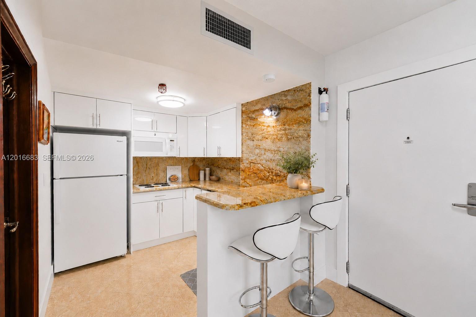 Photo of 19201 Collins Ave  #609, Sunny Isles Beach, Florida, 33160 - 