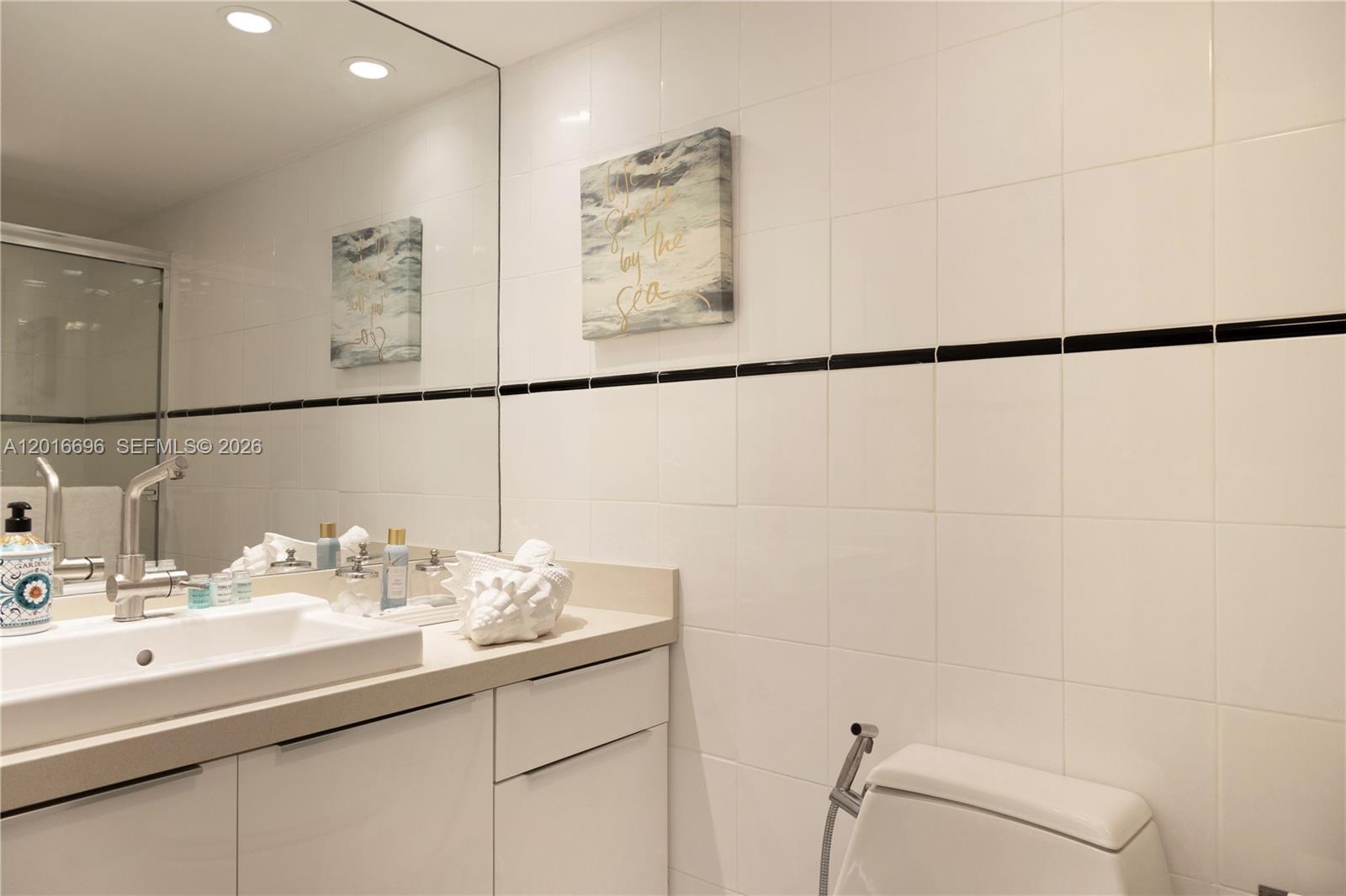 Photo of 1817 Ocean Dr #320, Hallandale Beach, Florida, 33009 -