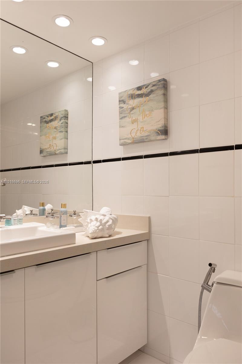Photo of 1817 Ocean Dr #320, Hallandale Beach, Florida, 33009 -