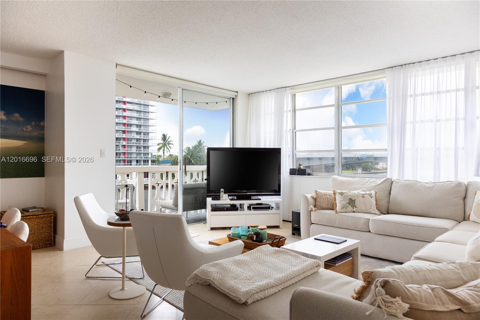 Photo of 1817 Ocean Dr #320, Hallandale Beach, Florida, 33009 -