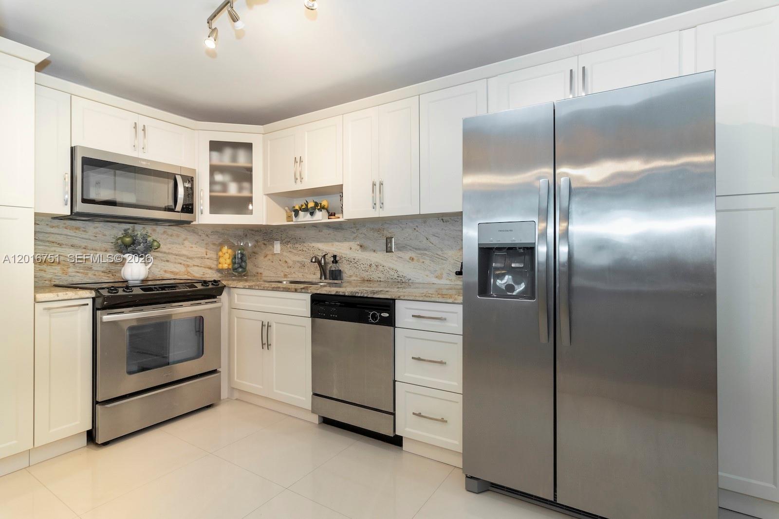 Photo of 19370 Collins Ave #626, Sunny Isles Beach, Florida, 33160 -