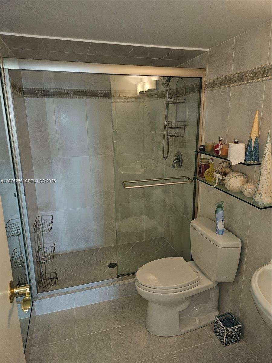 Photo of 2049 Ocean Dr  #PH1, Hallandale Beach, Florida, 33009 - 