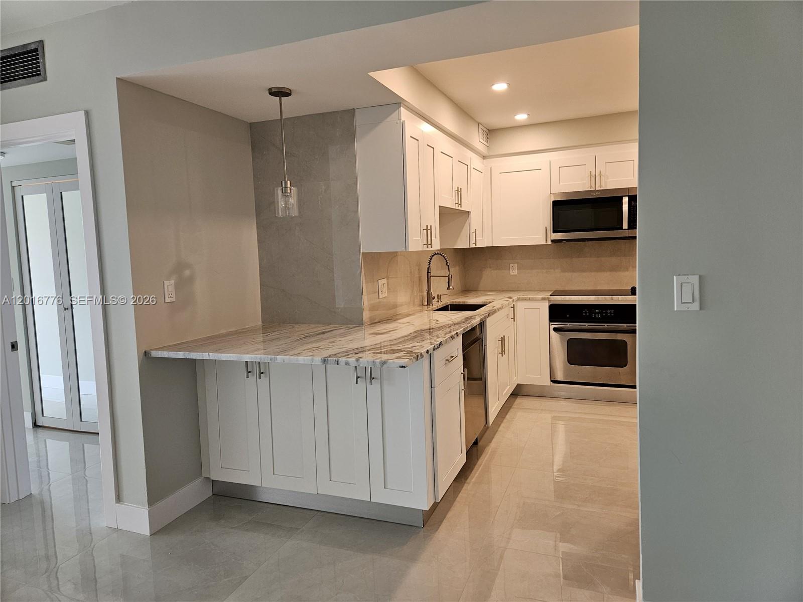 2K 1 / 2 870 sq. ft. $ 2026-05-25 0 Photo