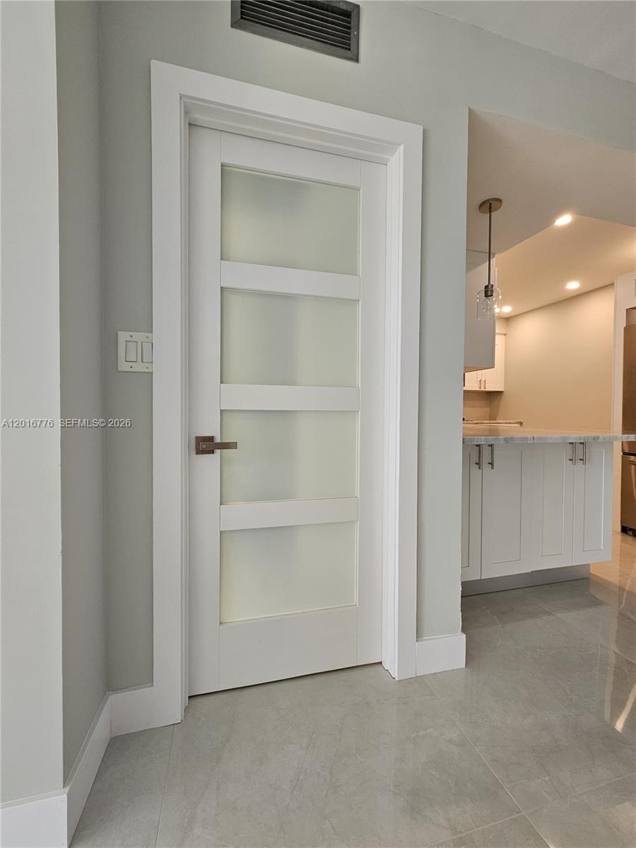 2K 1 / 2 870 sq. ft. $ 2026-05-25 0 Photo
