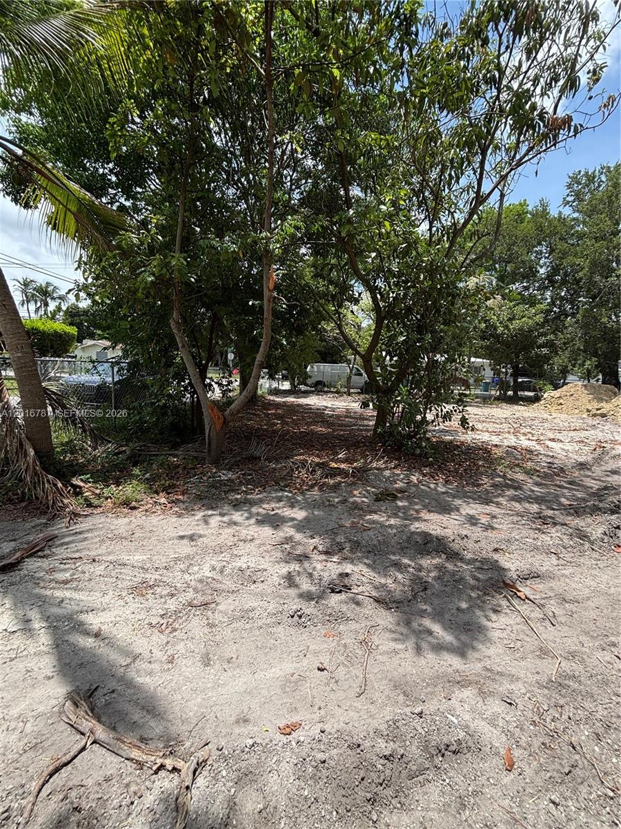   /   sq. ft. $ 2026-05-11 0 foto