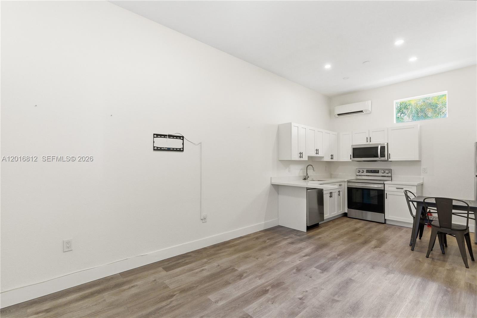   /  1902 sq. ft. $ 2026-05-11 0 Photo