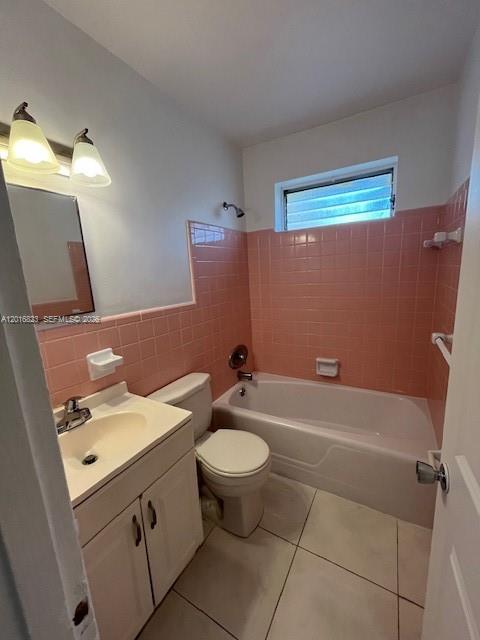 See details / 2002 sq. ft. $ 2026-05-11 0 Photo